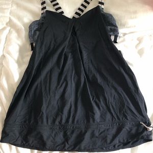 Luluemon tank with attached sports bra!